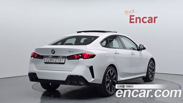 BMW 220I 그란쿠페 2025 측면