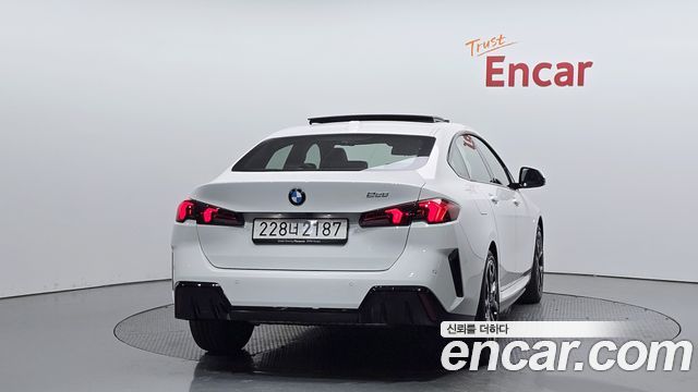 BMW 220I 그란쿠페 2025 내부